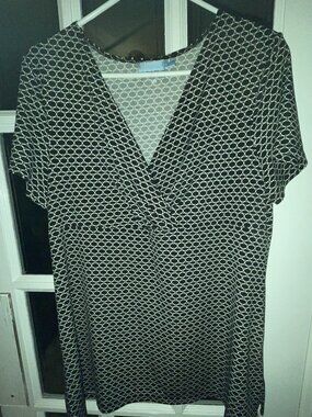 Denver Hayes Black White Geometric Print V-Neck Faux Wrap Empire Waist Top XL